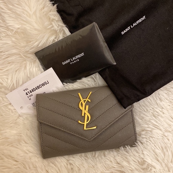 Small wallet - Picture 2 of 8